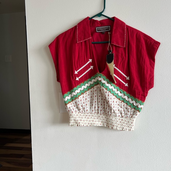 Double D Ranch Party on the Plaza top - NWT - Picture 4 of 9